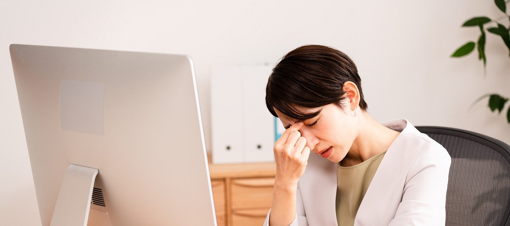 眼精疲労 イメージ